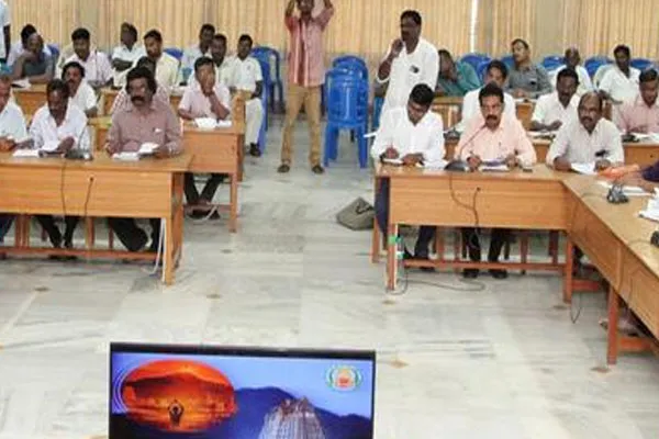 Commissioner of the Department of Charity questions officers